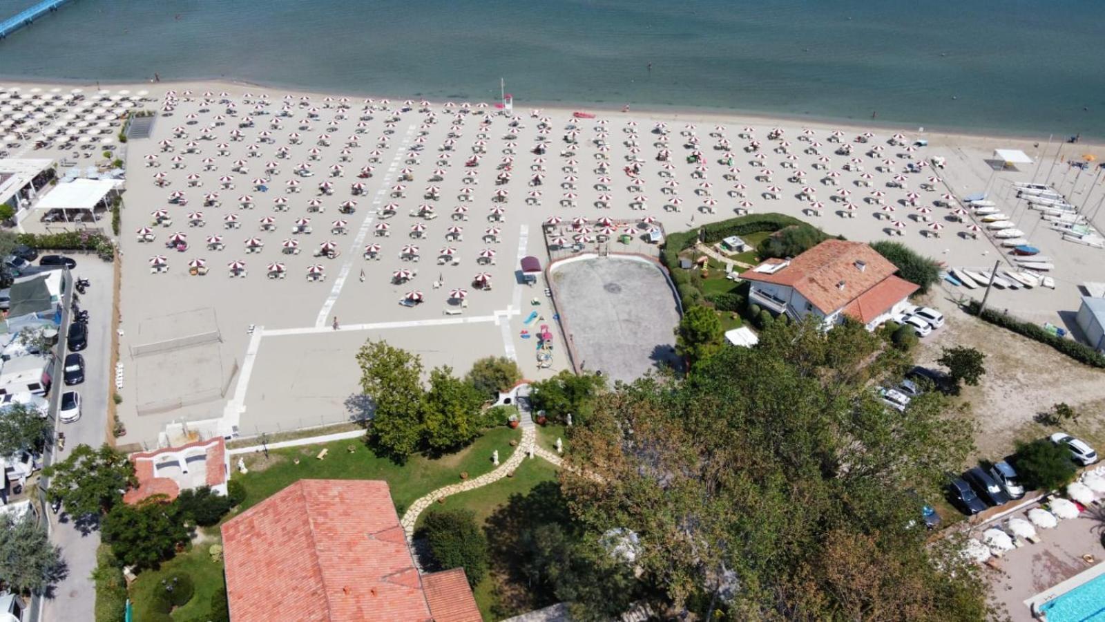 Hotel Locanda Delle Dune Белларія-Іджеа-Марина Екстер'єр фото