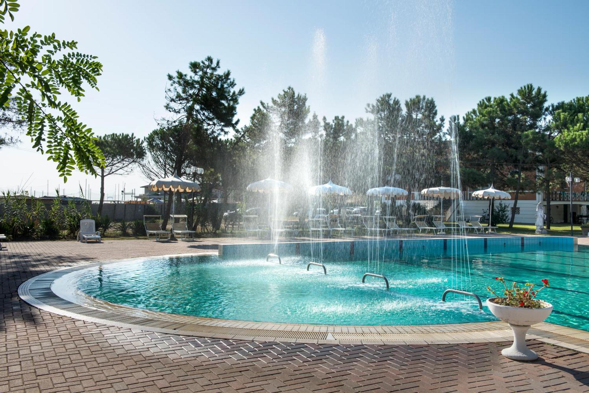 Hotel Locanda Delle Dune Белларія-Іджеа-Марина Екстер'єр фото